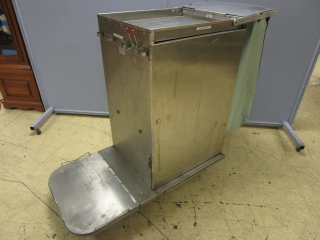 JANITORIAL CLEANING CART