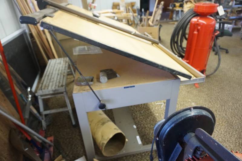lot 54 image: Maylene Brand 6 Metal Framed Drafting Table