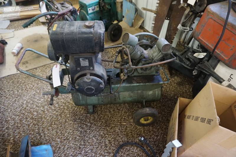 lot 11 image: Gas Powered Air Compressor