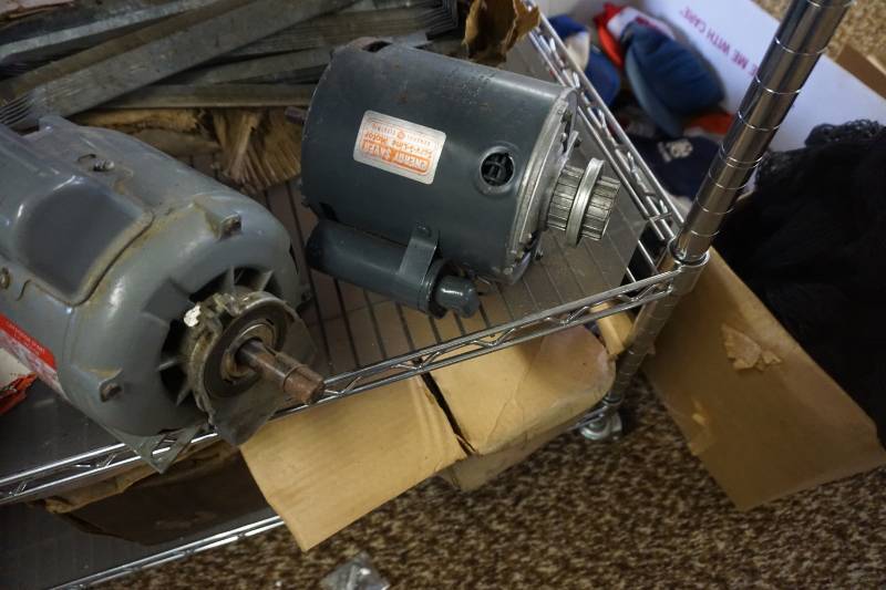 lot 14 image: Lot of 3 Electric Motors