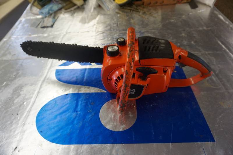 lot 19 image: Remington Model MMA III Might Might Chain Saw