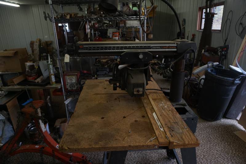 lot 24 image: Sears Craftsman 10 Radial Arm Saw With Stand & Light