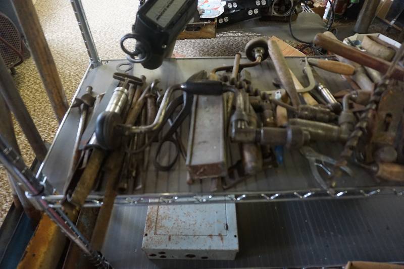 lot 57 image: Large Lot of Assorted Hand Tools
