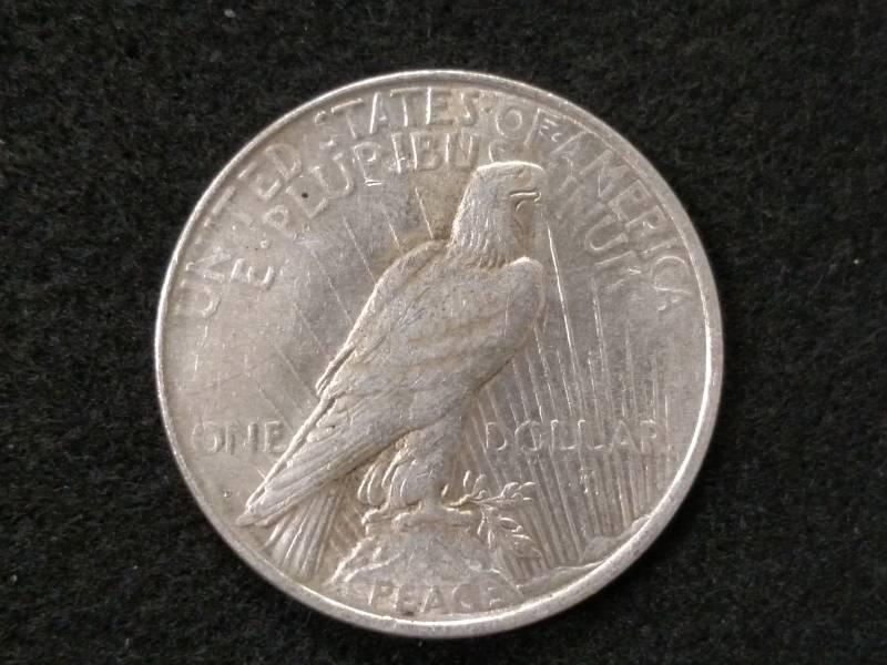 lot 61 image: 1922 D Peace Silver Dollar...