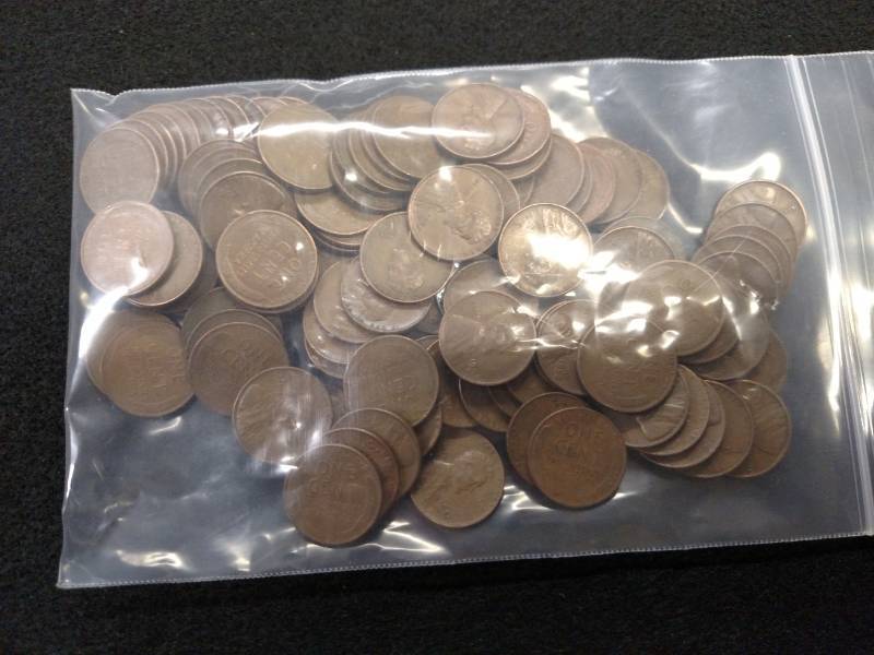 lot 147 image: (100) Wheat Cents...