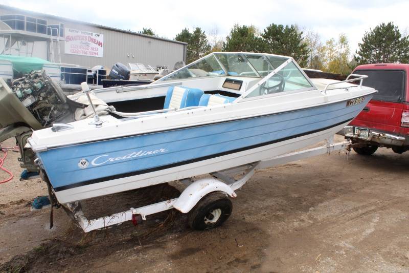 lot 46 image: 1973 Crestliner 15 Aluminum Boat