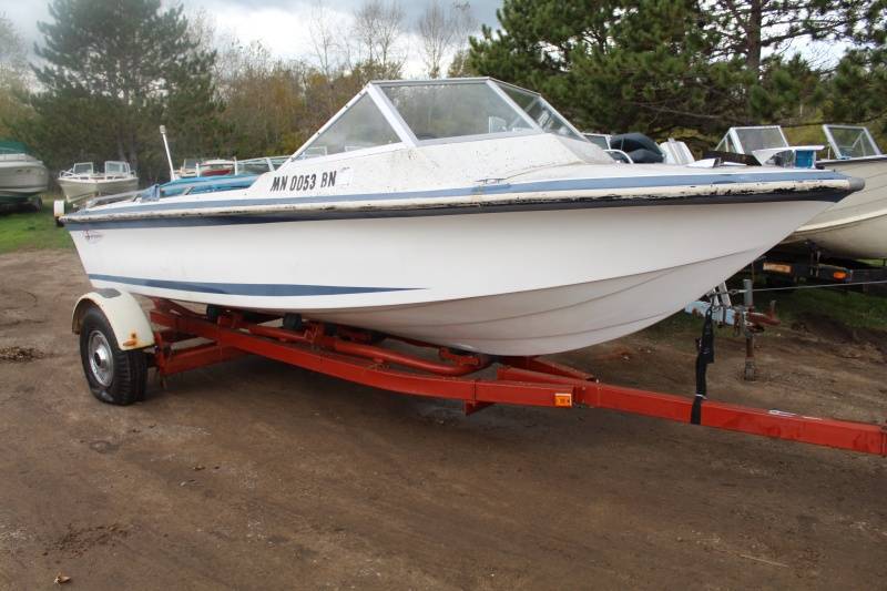 lot 54 image: Vintage Larson Volero