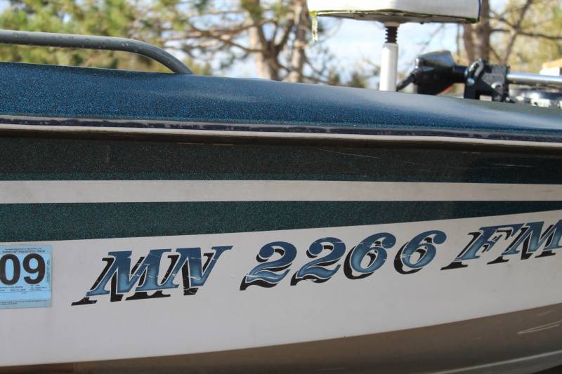lot 60 image: 1989 Bass Tracker 1800 FS
