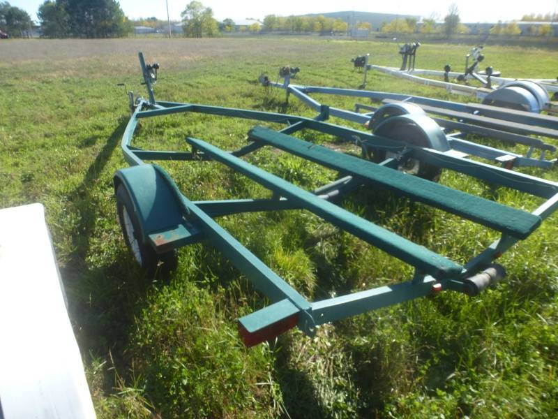 lot 31 image: Trail Master Bunk Trailer