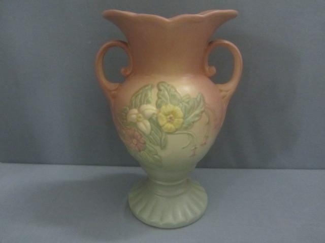 Hull Urn Vase