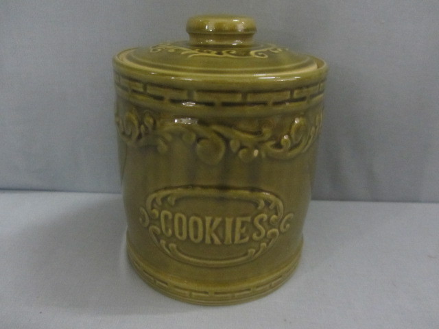 Monmouth Cookie Jar