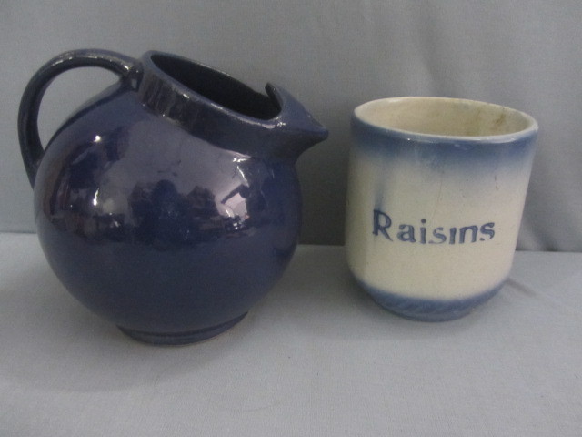 EAP Raisins Crock, Pitcher