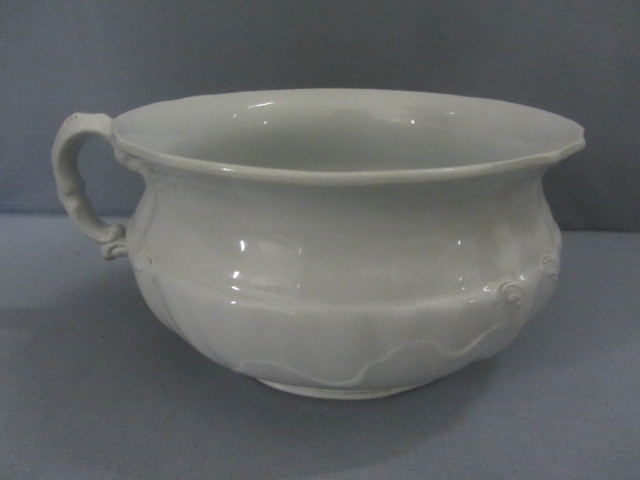 Meakin Chamber Pot