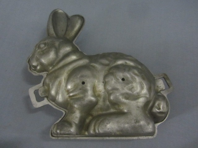 Aluminum Bunny Cake Mold