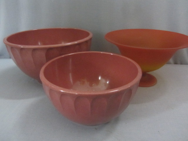 Boonton Mixing Bowls, Amberina Pedestal Bowl