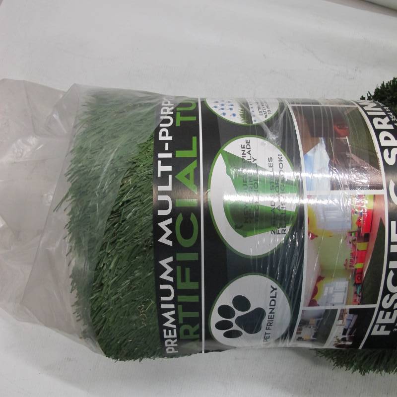 lot 105 image: PreGra Fescue Artificial Turf - 3.75 Feet x 12.5 Feet
