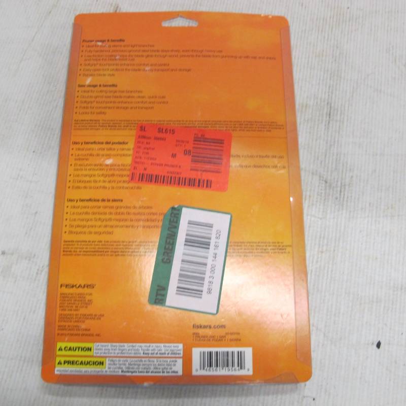 lot 305 image: Fiskars 9564 Folding Saw And Pruner Set