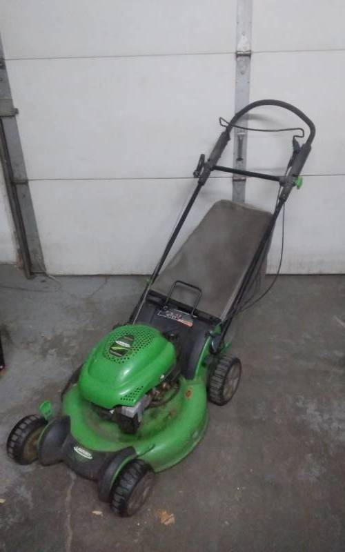 Lawn Boy Self Propelled 195cc Mower With Bagger. No Gas To Test