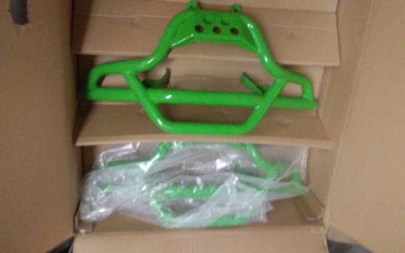 lot 26 image: 2-Arctic Cat Front Bumper Assembly