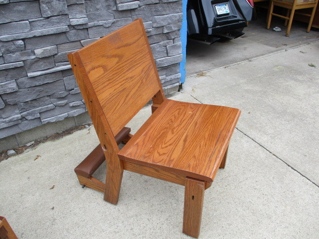 lot 45 image: 3 Church Pew Chairs with Kneeler