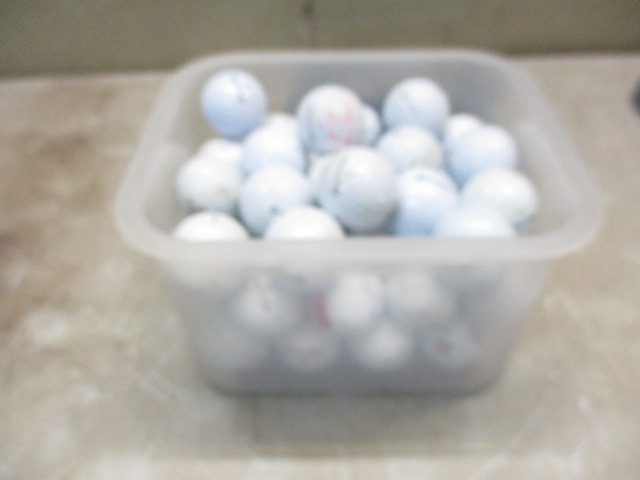 lot 15 image: Taylor Made Golf Balls