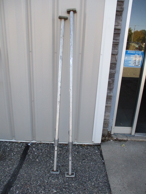 lot 31 image: 2 Trailer Load seperators