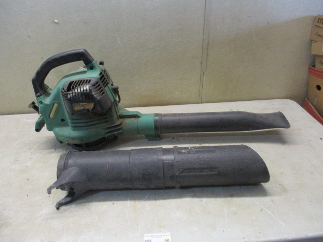 lot 40 image: Weed Eater Blower Vac
