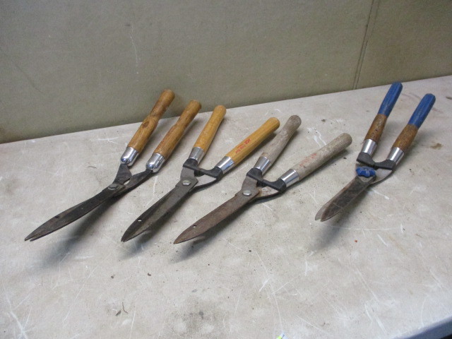 lot 55 image: Pruning Shears