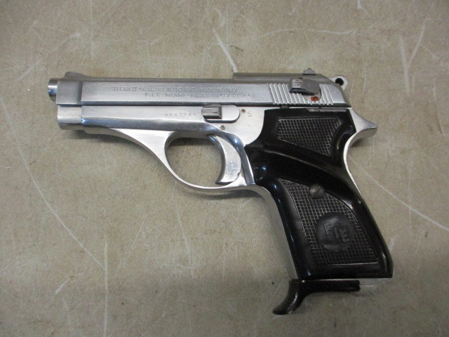 lot 1-6 image: Titan II Pistol