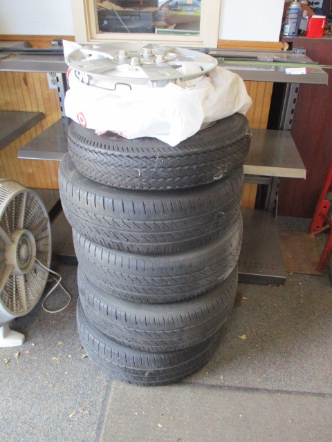 lot 97 image: Tires Rims and hubcaps
