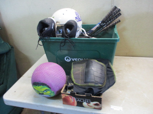 lot 98 image: Sporting Goods
