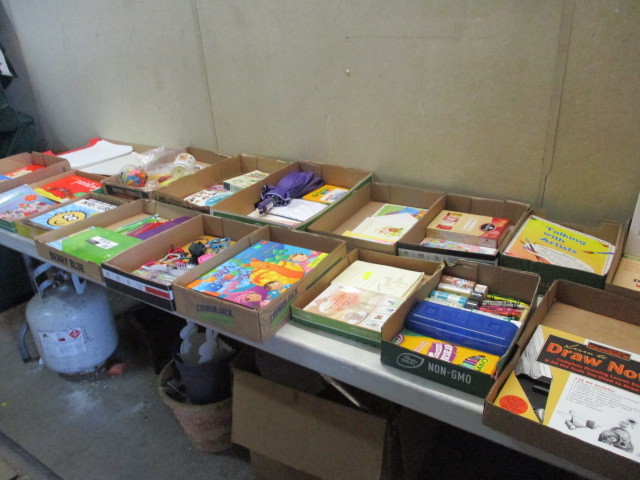 lot 108 image: Craft Supplies