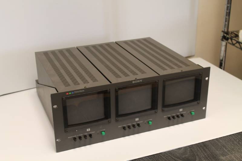 lot 9 image: SONY PVM 5310 Trinitron Color Video Monitor System