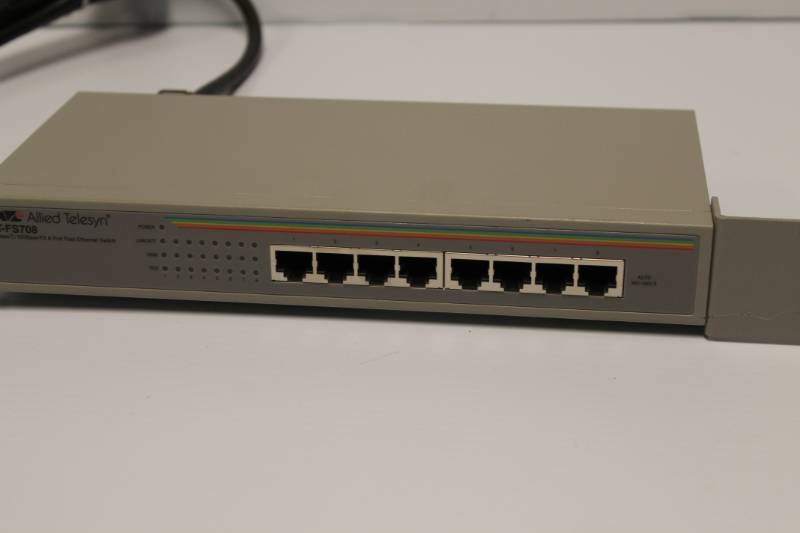 lot 21 image: Allied Telesyn  Model # AT - FS 708