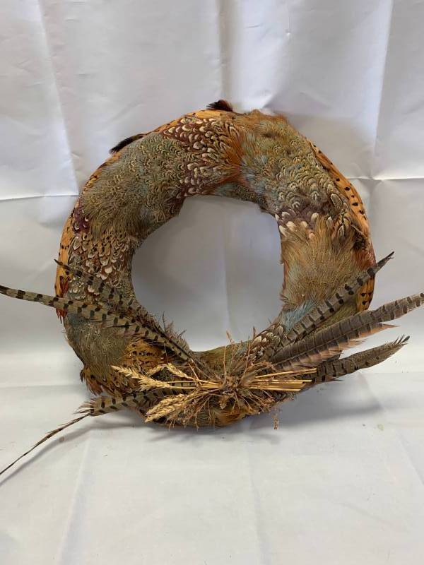 lot 1 image: Vintage Pheasant Wreath