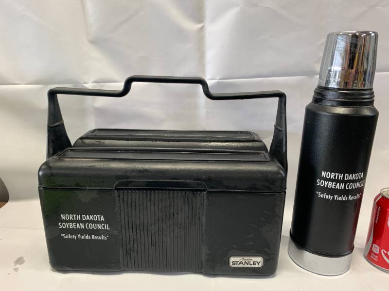 lot 12 image: North Dakota Soybean Concil Stanley Thermos & Lunchbox