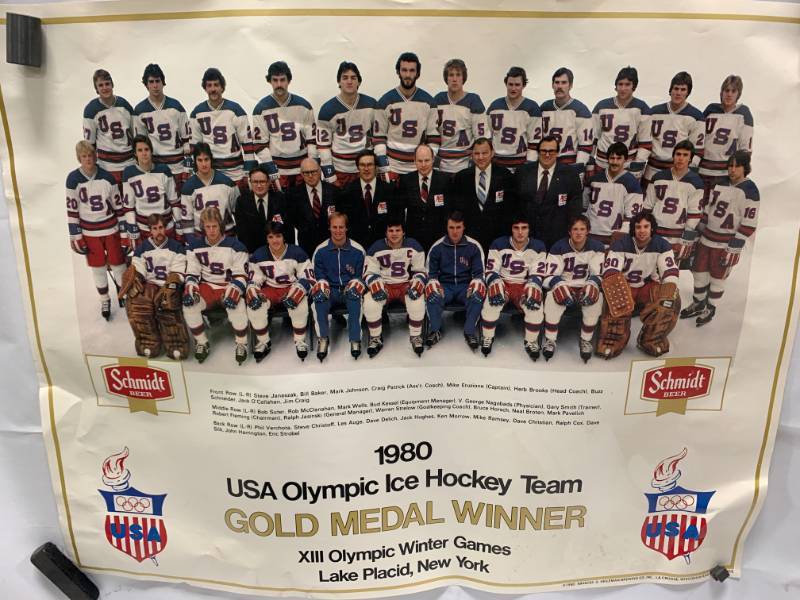 lot 36 image: Schmidt Beer 1980 USA Olympic Hockey Team