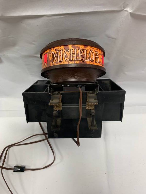 lot 38 image: Vintage Michelob Clamp Light