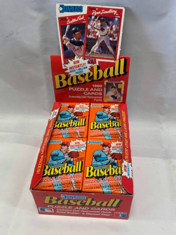 lot 52 image: 36 Pack Unopened Topps Baseball Cards from 1990