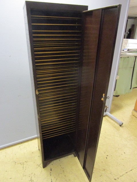 lot 602 image: ANTIQUE LETTERPRESS DRAWER STORAGE CABINET
