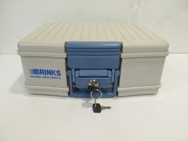lot 148 image: BRINKS Lock Box Safe wKeys #2