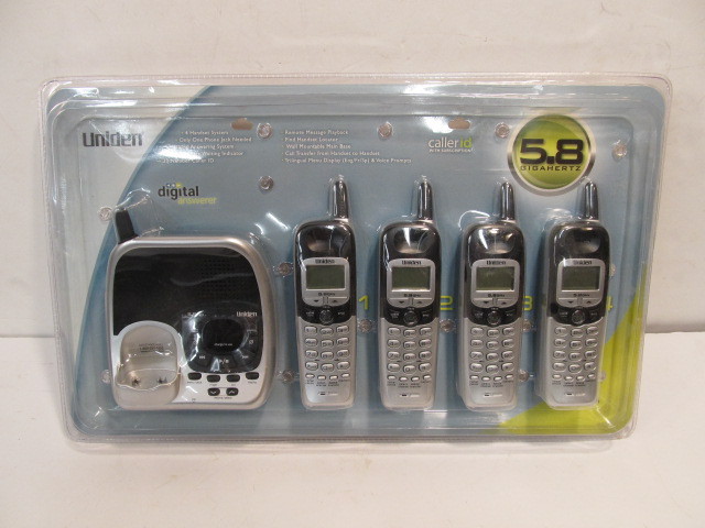 lot 149 image: Brand New UNIDEN Digital Phone System