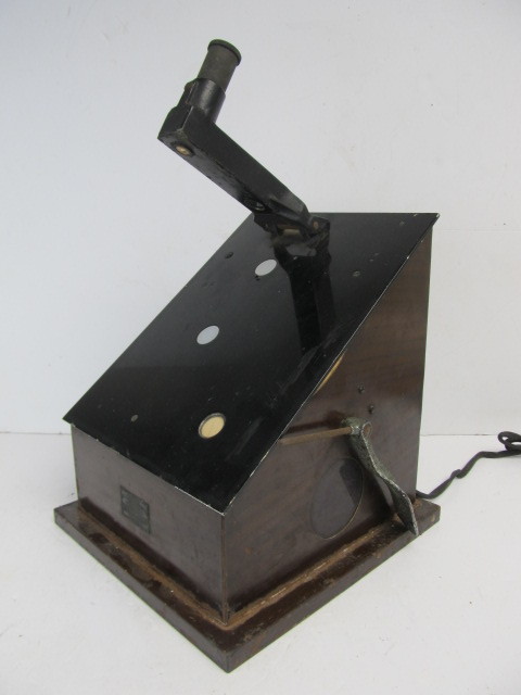lot 31 image: Old Vintage EASTMAN KODAK Sensitometer PhotoFilm Viewer