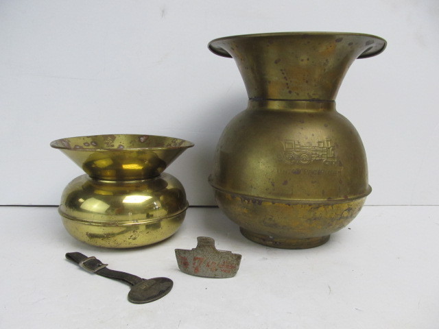 lot 99 image: Vintage Brass Spittoons Old FORD Watch Fob & 7up Bottle Opener
