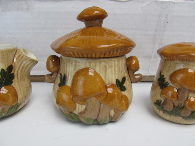 lot 207 image: Vintage 1970s Toadstool Mushroom Kitchen Canister Set & Coffee Mugs