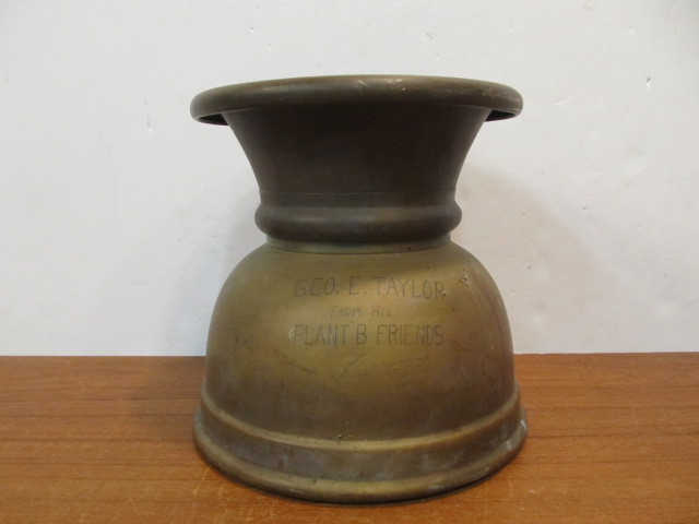 lot 162 image: Antique Inscribed Brass Spittoon