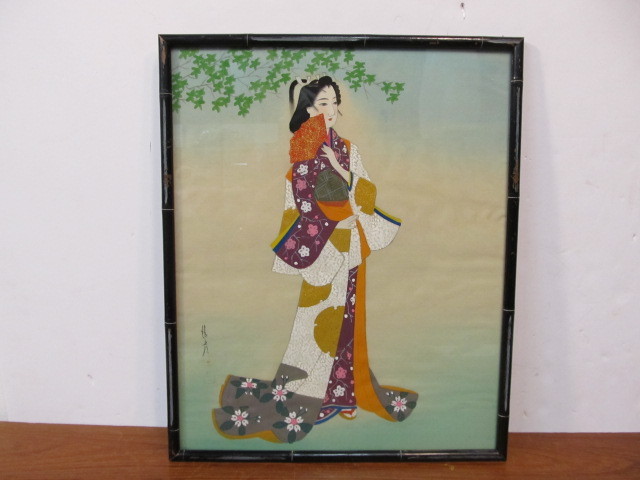 lot 199 image: Vintage Signed Japanese Hand Painted Geisha wFan on Silk