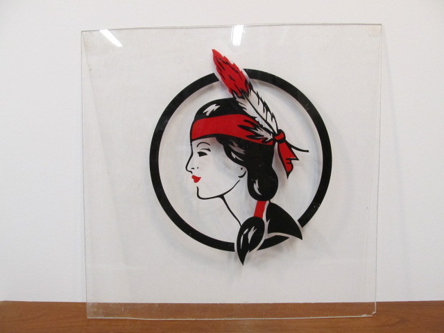 lot 228 image: Vintage Advertising Display Window - Leinenkugels