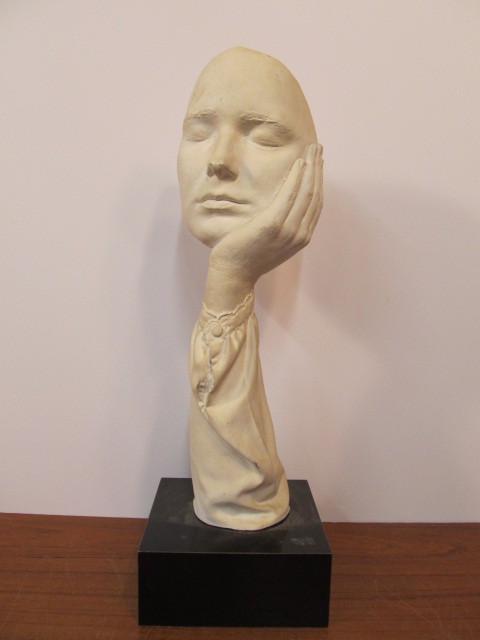 lot 231 image: Large Vintage Signed Head in Hand Sculpture by Austin Productions