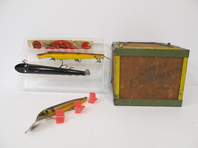 lot 269 image: Vintage Fishing Bait Canteen & Large Muskie Lures